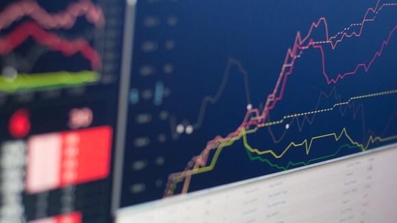 Esquire Financial Holdings Beats Q1 Forecasts with Litigation Loan ...