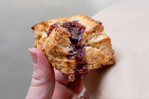 Acme Bread Brings Iconic SF Sourdough to the Ferry Building Every Day ...