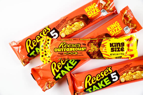 8 Best Aldi Halloween Treats Under $10 to Grab Before October 31 ...