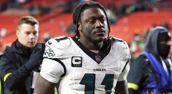 Major Update Emerges In AJ Brown Trade Timeline As Things Take An Unexpected Turn - NewsBreak