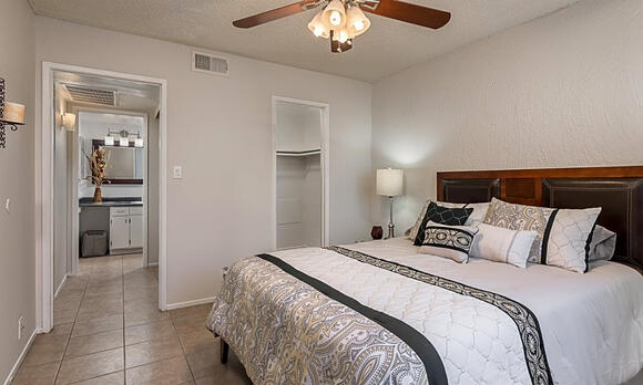 Apartments for rent in Phoenix: What will $800 get you? - NewsBreak