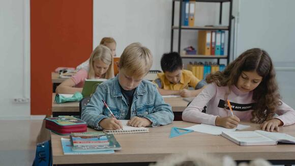 7 outdated school practices that would never be accepted today - NewsBreak