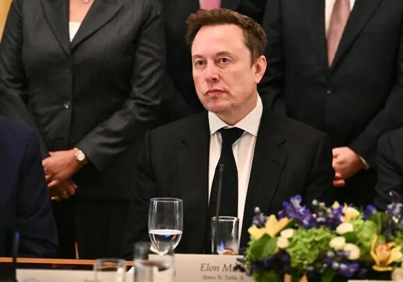 Musk Pledges a SpaceX Share to Every U.S. Child. What That $10.7 B Promise Means