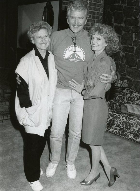 The Tragic Deaths of 'Brady Bunch' Stars Florence Henderson, Robert ...
