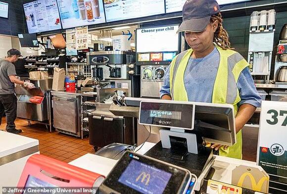 McDonald's customers fume as dystopian new store is rolled out - NewsBreak