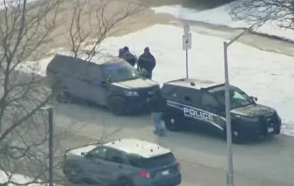 Robbery of West Side delivery driver leads to police chase in south ...