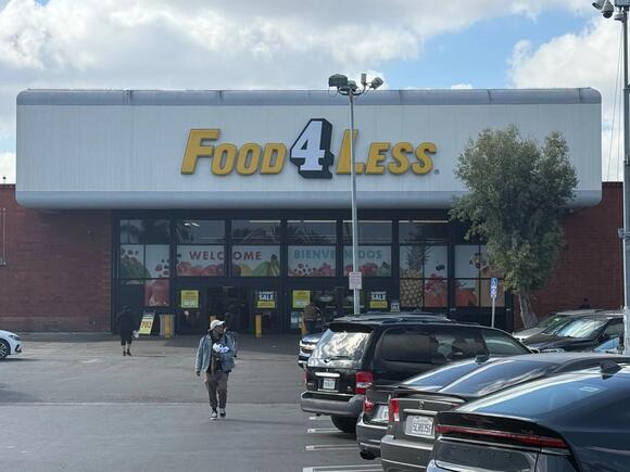 The only Food4Less in Inglewood is closing for good and advocates say ...