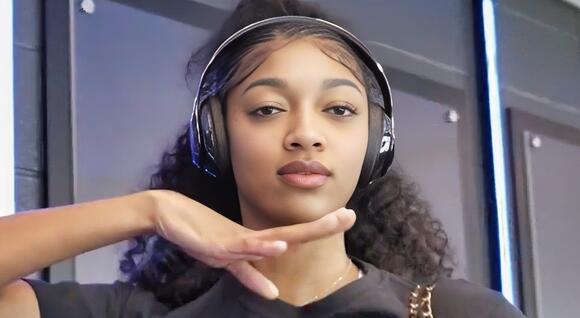 VIDEO: Angel Reese Unleashes Fury On MLB Commentator Who Took An Unwarranted Shot At Her, Wishes “Hard Time In Life” On Him - NewsBreak