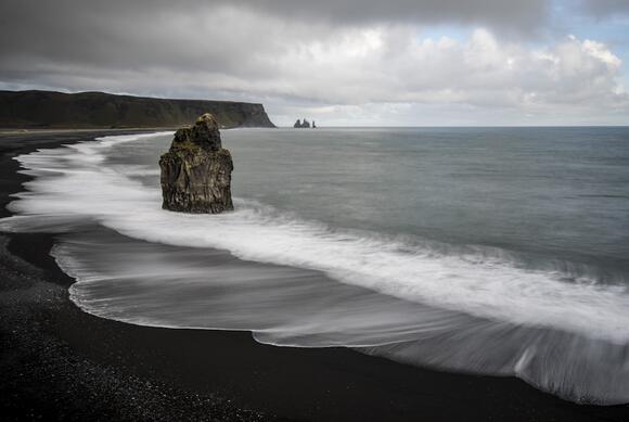 28-late-summer-destinations-that-peak-just-as-everything-else-winds