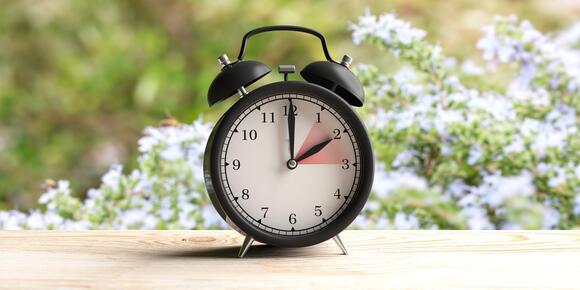 Daylight Saving Time Returns With A Surprising History - NewsBreak