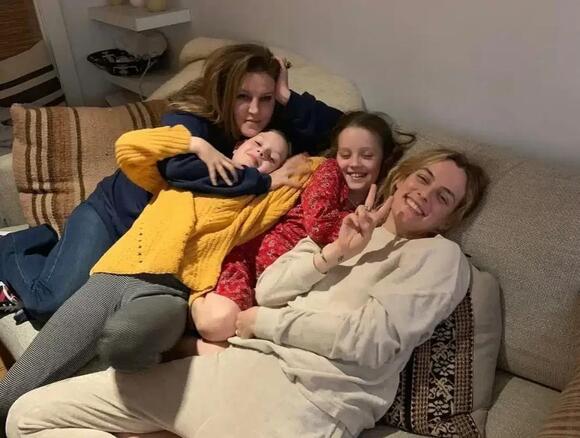 Riley Keough Celebrates Twin Sisters Harper And Finley Lockwood’s Sweet ...