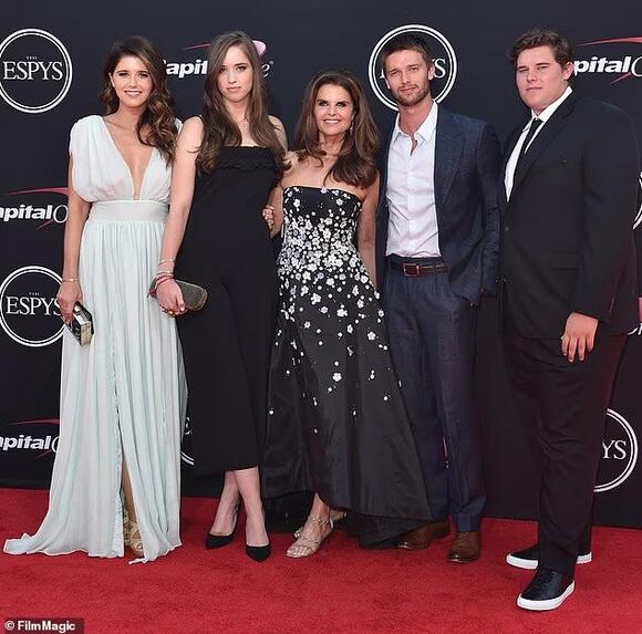 Arnold Schwarzenegger's son Christopher shows off ripped frame after ...
