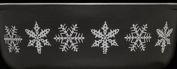 7 Pyrex Pieces Collectors Are Paying Big Money For - NewsBreak