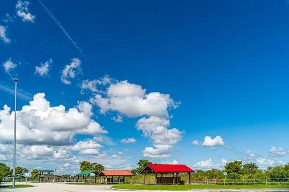 Best Rest Stop Finds Along Routes in Florida - NewsBreak