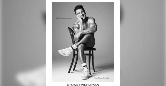 Kelly Ripa's Husband Mark Consuelos Nearly Exposes His Bulge in Semi ...