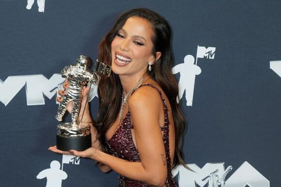 Listen: Anitta returns with 'Equilibrium' album, 'Desgraca' music video ...