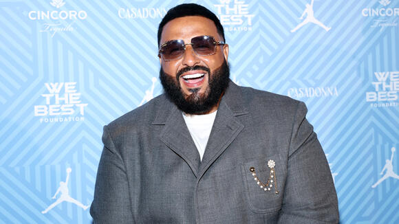 Jamie Foxx Performs ‘Gold Digger' After DJ Khaled Pulls Him From Crowd ...