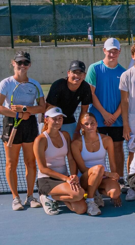 image Roger Federer’s Twin Daughters Face Unexpected Tennis Ultimatum — Fans Can’t Agree What They Should Do Next