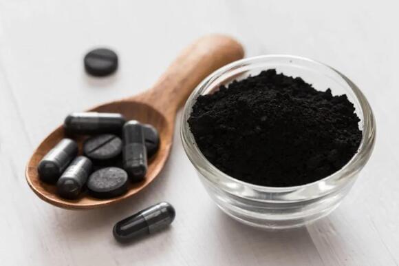 Picture of Activated Charcoal for Dogs: Uses, Dosage, & Side Effects