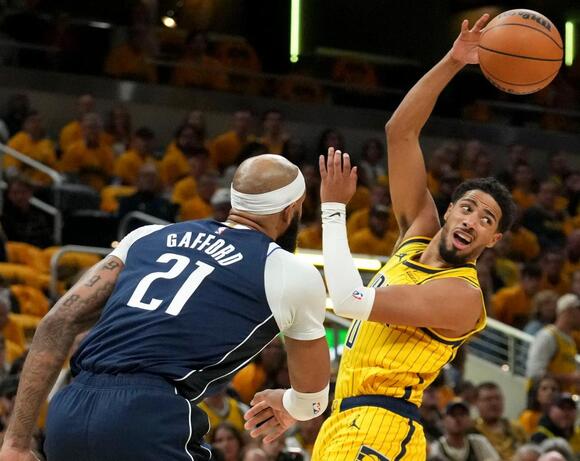 Pacers fail to match crowd in Haliburton's return, fall behind by 37, get booed. ‘It's not OK’