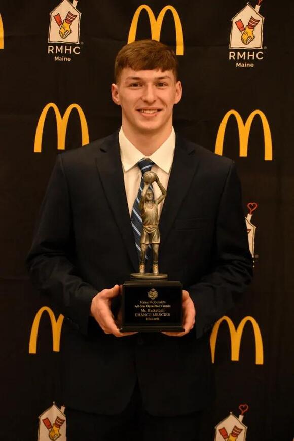 Ellsworth player named 2024 Mr. Maine Basketball