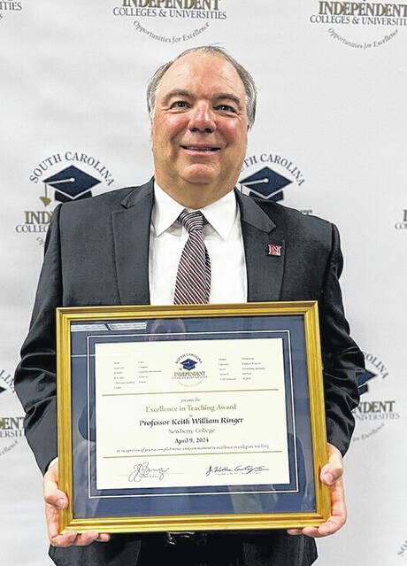 Ringer earns Excellence in Teaching Award