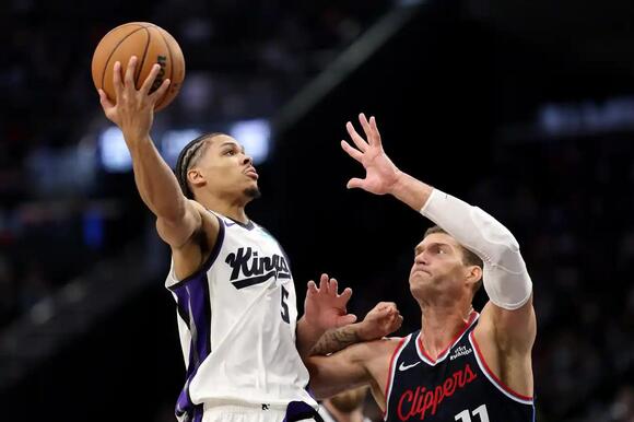 Kings’ Darius Acuff Makes Awful NBA History in Debut