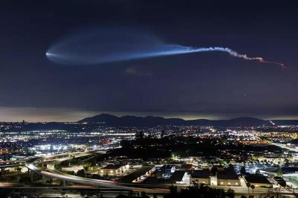 SpaceX's 80,000 Cell Site Push A Win For ASTS, Ericsson, Nokia, NextNav, Among Others, Says Roth Capital