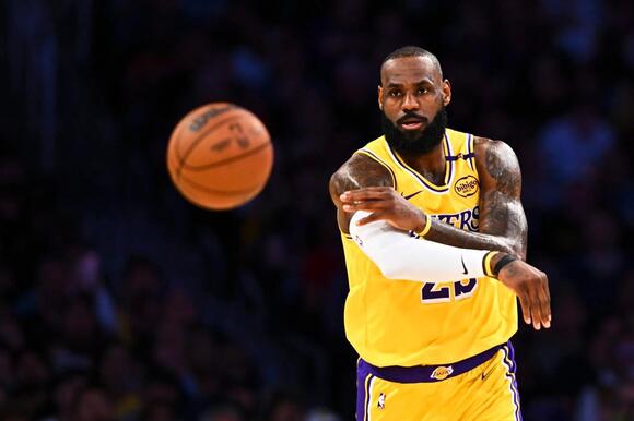 LeBron James NBA Playoff Stats: A Look at the NBA Legend’s Iconic ...