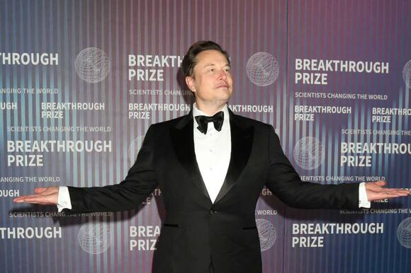 The Biggest Merger Ever: Tesla and SpaceX Could Combine and Give Elon Musk 56% Control
