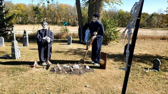 Motes Haunted Hallow Offers Free Halloween Fun in Byron - NewsBreak