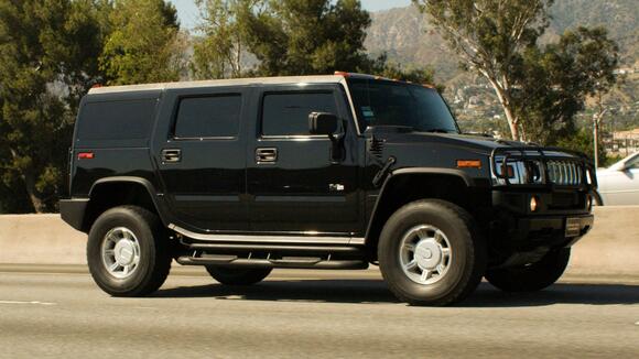 20 Types Of Vehicles Everyone Hates Driving Behind - NewsBreak