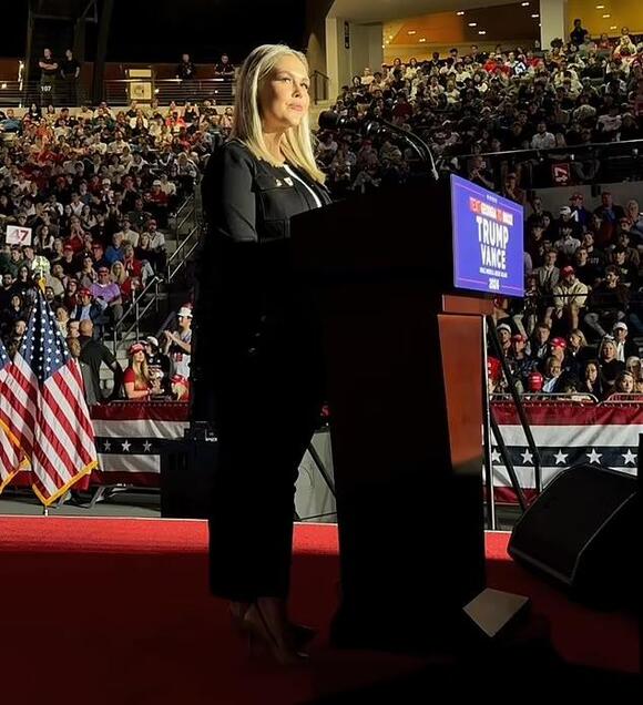 Trump press secretary Karoline Leavitt reveals motherhood struggle: 'I pray  about this every day' - NewsBreak
