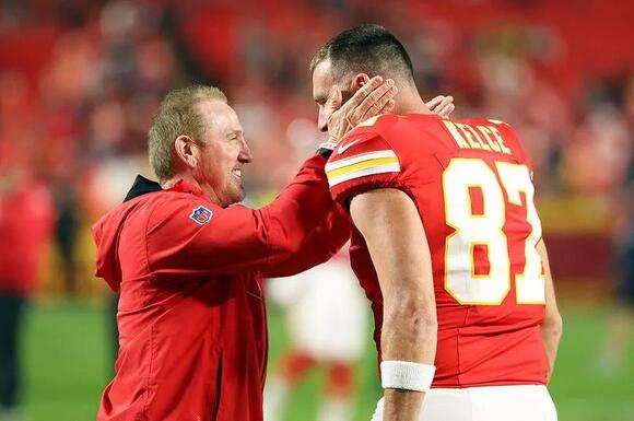 Two Chiefs coaches competing for same NFL job as Andy Reid faces major  headache - NewsBreak