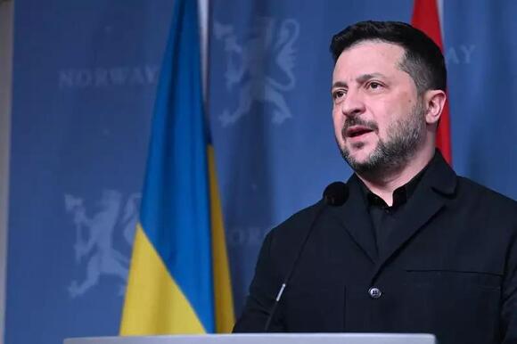 Zelensky holds talks with Trump envoys after recent tensions: ‘Let's see what Putin has to say’