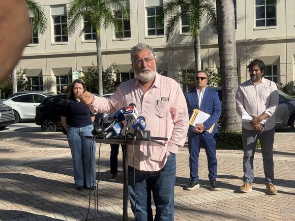 Doral residents, advocates double down on demands to end city ...