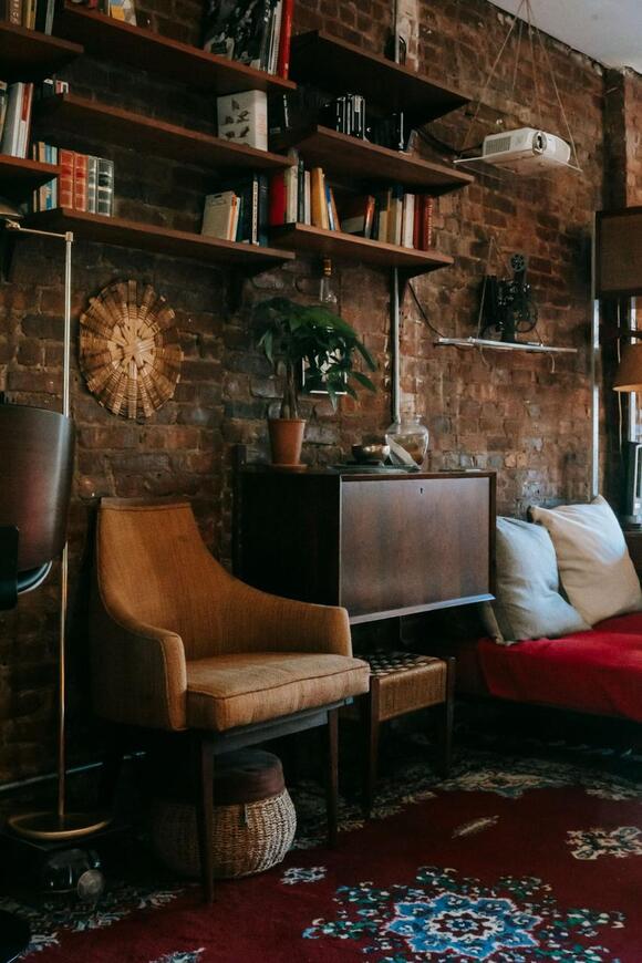 Top Interior Designers Say Vintage Furniture Is Now Outselling Brand ...
