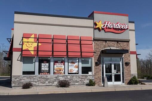 Hardees To Close Dozens Of Locations, With Several In Illinois - NewsBreak