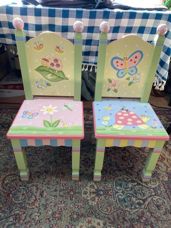 🎁 Saint Paul Neighbors Sharing Free Furniture, Kids Gear & More - NewsBreak