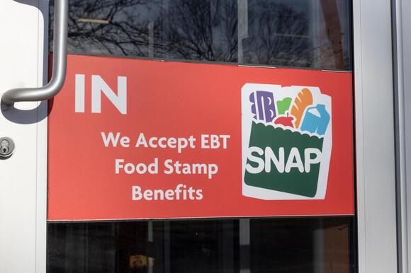 SNAP benefits to resume quickly after shutdown ends, experts say ...