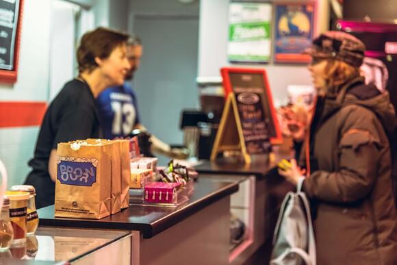 The Fast Food Secret That Employees Are Contractually Forbidden From ...