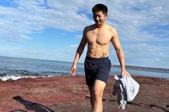Human head washes up on beach shocking morning walker as police ...