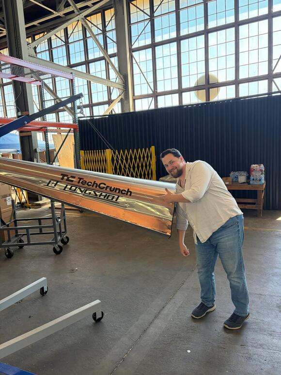 Forget rockets — Longshot wants to fire cargo into space from a gun ...