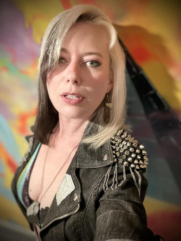 Executive Director Fired From New Job After Just 9 Days for Wearing ...