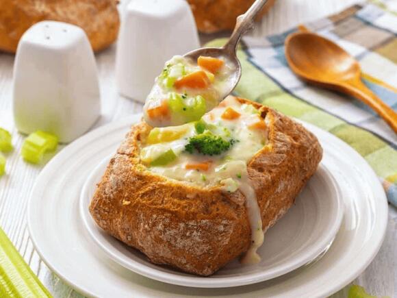15 crowd-pleasing comfort food picks that made my cousin ask to take ...