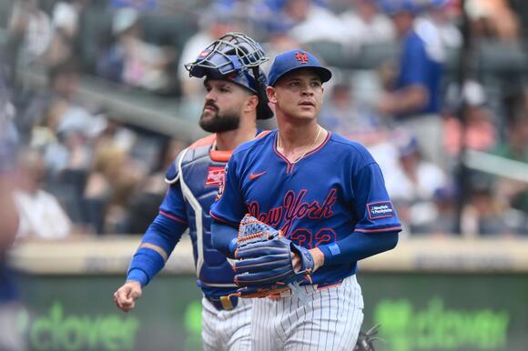 Mets Reliever Must Bounce Back to Guarantee Spot Next Season - NewsBreak