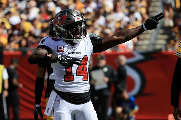 KC Chiefs Report Brings New & Affordable Receiver Target Before NFL ...