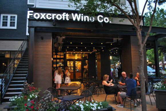 ‘Difficult decision': Popular restaurant + wine bar set to close in ...