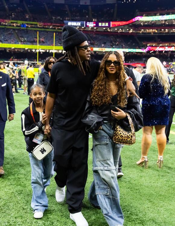 See Beyoncé’s sweet onstage moments with daughters Blue Ivy, Rumi ...