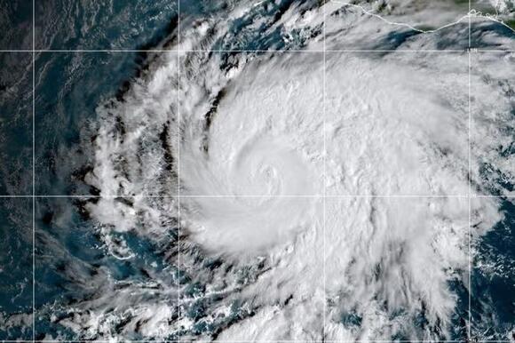 Hurricane Vance intensifies as storm sees vice president ridiculed with ...